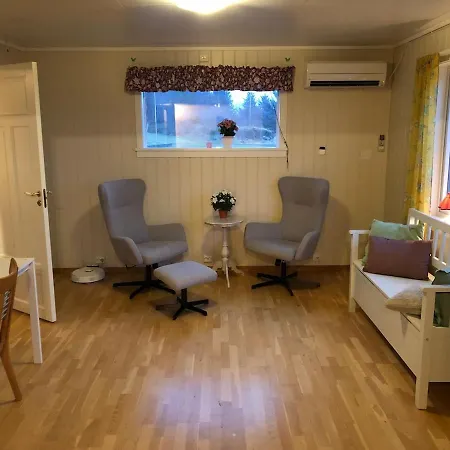 Two Floors House With 3 Bed And For 8 Persons Ålesund