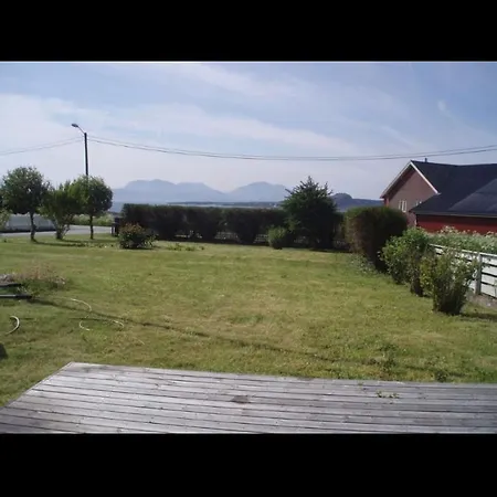 Apartmán Two Floors House With 3 Bed And For 8 Persons