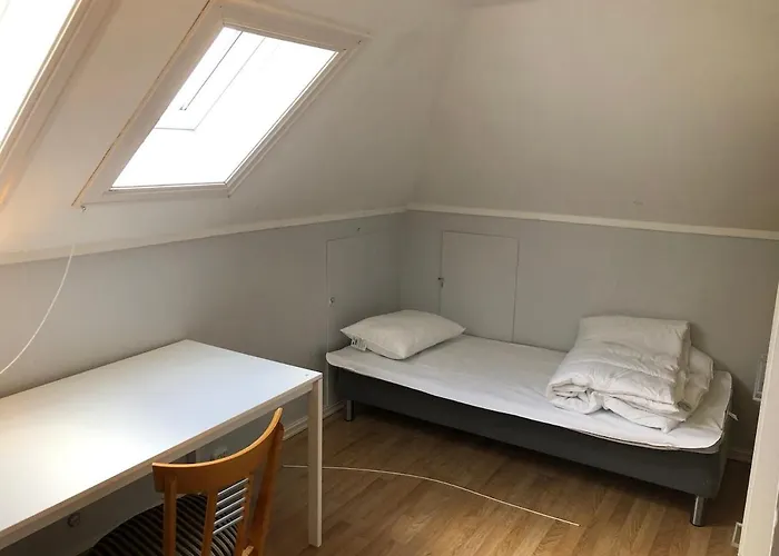 Two Floors House With 3 Bed And For 8 Persons Ålesund