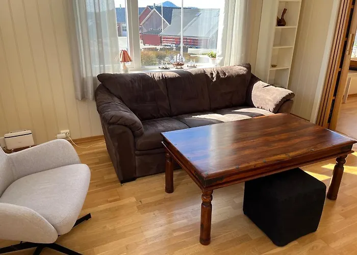 Two Floors House With 3 Bed And For 8 Persons Ålesund